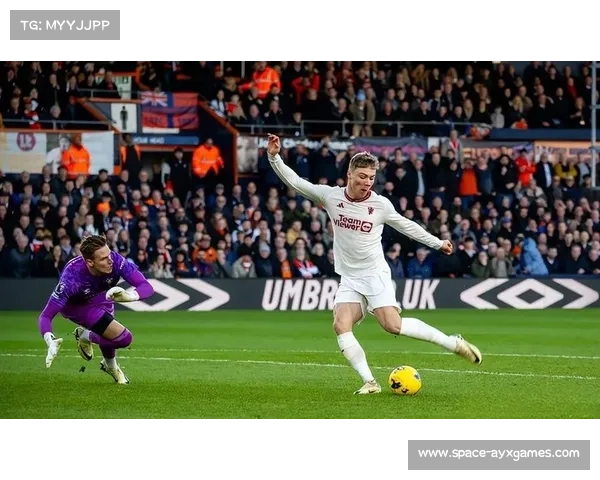 曼联主场4比2力克布莱顿 库尼亚建功助球队豪取英超三连胜 曼联主场4比2力克布莱顿 库尼亚建功助球队豪取英超三连胜